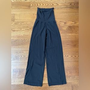 BARELY WORN lululemon wide leg pants